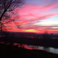Tramonto rosa sull'ansa del Po
